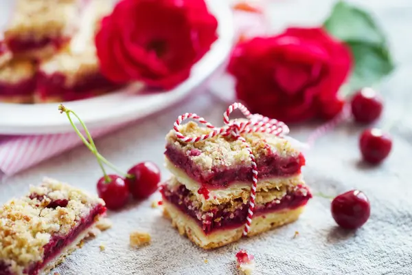 Delicioso pastel de cereza —  Fotos de Stock