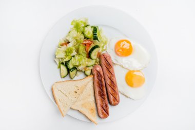 Amerikan kahvaltı plaka üzerinde