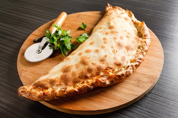 Läckra bakade pizza — Stockfoto