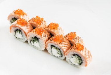 lezzetli suşi plaka üzerinde