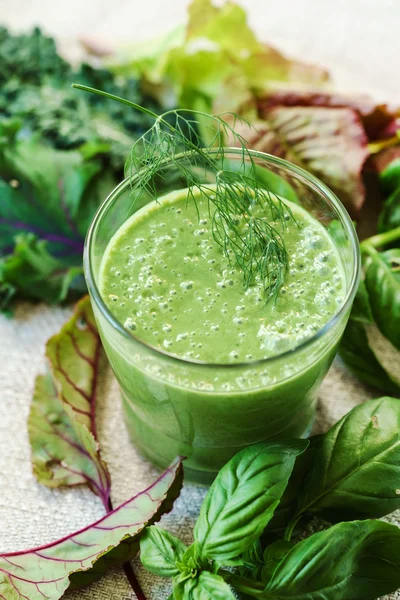 Green smoothie in glass — Stock Photo, Image