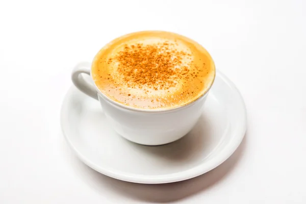 Cappuccino quente no copo — Fotografia de Stock