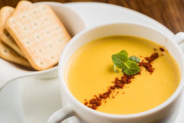 kremalı balkabağı çorbası 