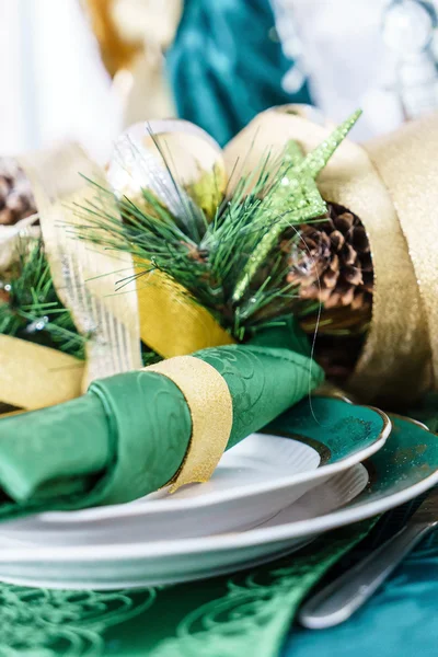 Mesa de Navidad decorada — Foto de Stock