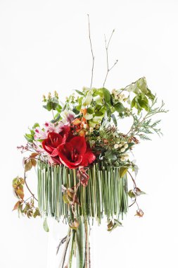 Güzel dekoratif çiçek buketi