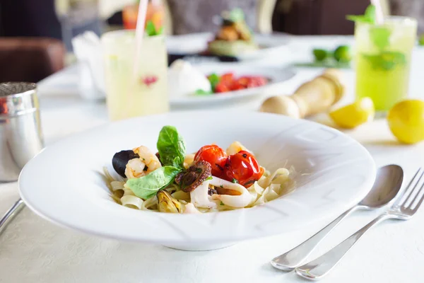 Köstliche Meeresfrüchte-Pasta — Stockfoto