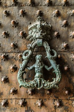 eski metal kapı