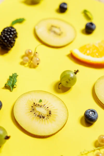 Fundo de frutas coloridas — Fotografia de Stock