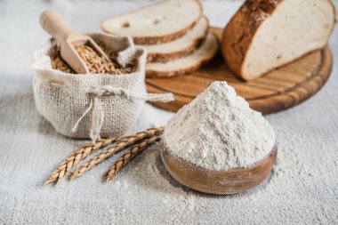 Buğday ve un masada