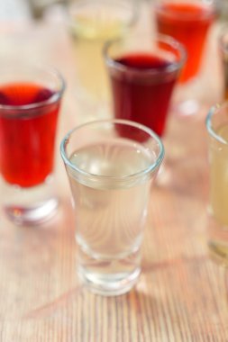 alkol gözlük içecekler