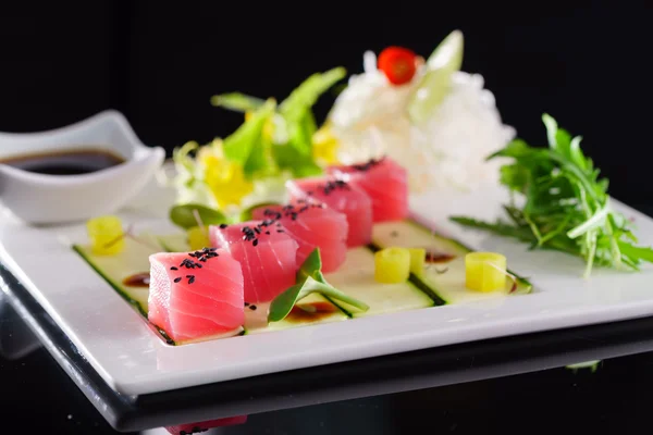 Läckra tonfisk sashimi — Stockfoto