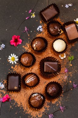 şeker kakao tozu ile