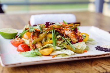 lezzetli Japon salatası 