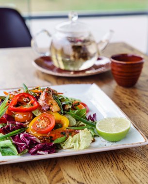 lezzetli Japon salatası 