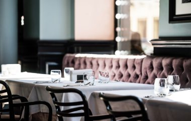 Restauant tabloları hizmet