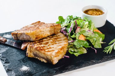 sebzeler ile ızgara et