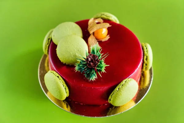 Gâteau Mousse Aux Macarons Fruits — Photo