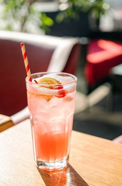 Kafede yaz kokteyli.