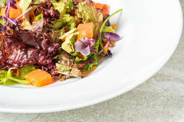 Fresh Salad Salmon Vegetables — Stock Photo, Image