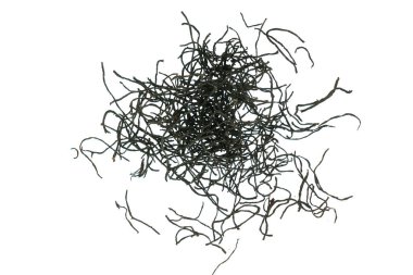 Beyaz arka planda hijiki yosunu