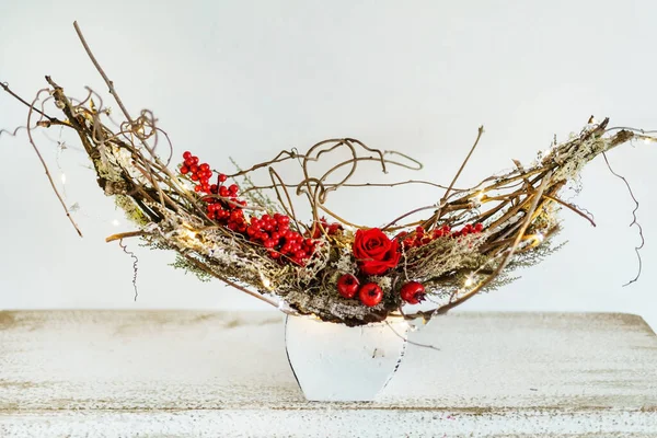 Kerstcompositie Met Rode Bessen — Stockfoto