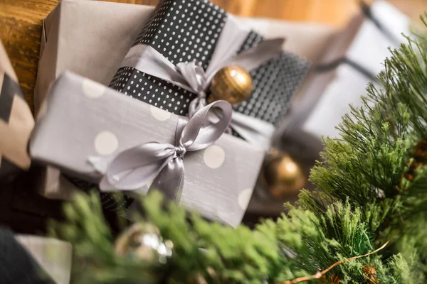 Presentes Natal Sob Árvore Natal — Fotografia de Stock