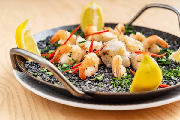 Paella Shrimps Lemon — Stock Photo, Image