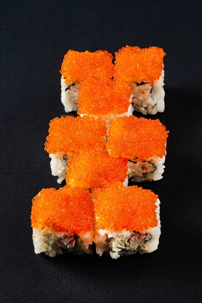 Sushi Set Den Svarta Bakgrunden — Stockfoto