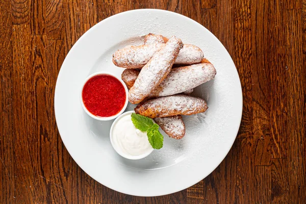 Deep Fried Donuts Berry Sauce — Stock Photo, Image