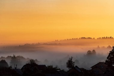 Sisli sisli güzel gün batımı
