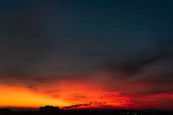 Naranja Puesta Sol Sobre Gran Ciudad —  Fotos de Stock