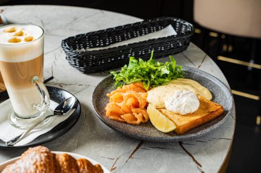 Kafede nefis bir kahvaltı.