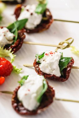 Lezzetli kanepe, kapat.