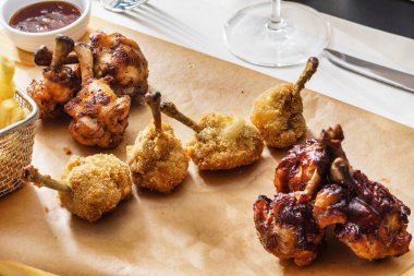 Patates kızartmalı tavuk.