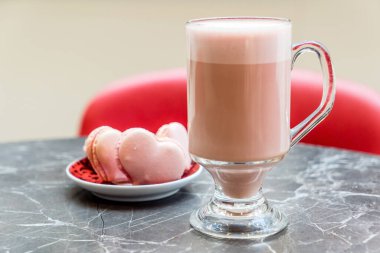 Şuruplu kahve, kapat.