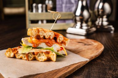 Kahvaltını kafede yap.