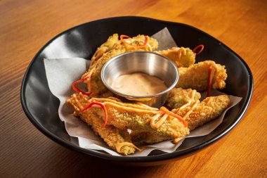 soslu kızarmış sebze.