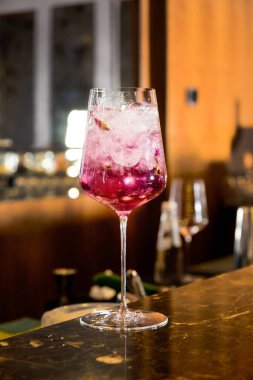 Lezzetli bir kokteyl.