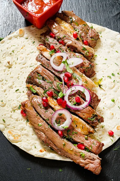 Kebab Mięsem Sosem — Zdjęcie stockowe