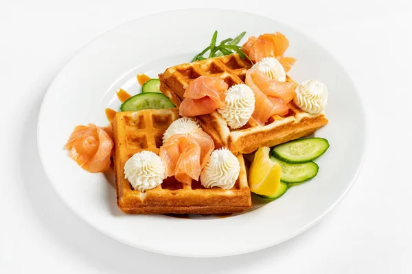 Сніданок Бельгійськими Вафлями Білій Тарілці — стокове фото