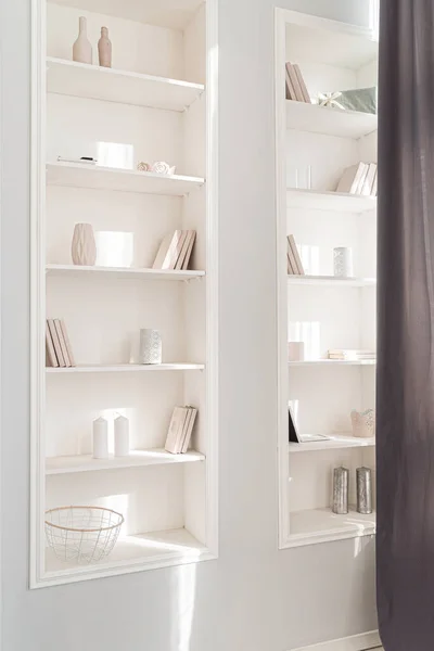 Empty Living Room Whte Cupboards — Stock Photo, Image