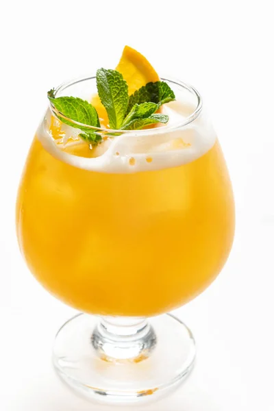 Färsk Cocktail Med Färska Frukter — Stockfoto