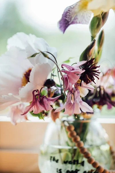 Bouquet Estivo Nel Vaso — Foto Stock