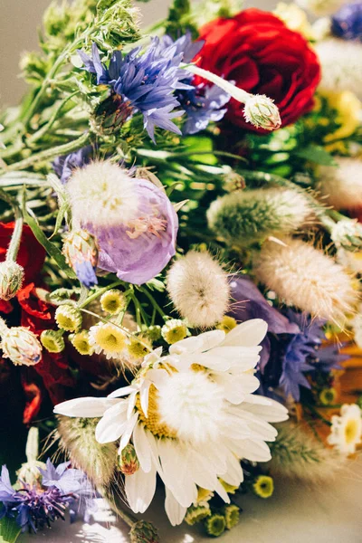 Fleurs Été Sur Table — Photo