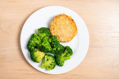 Tabakta brokoli ve karnabahar