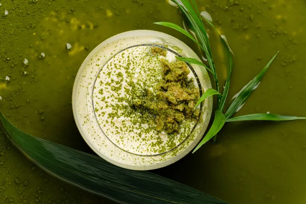 Dessert Med Tändstickor Och Kokos — Stockfoto