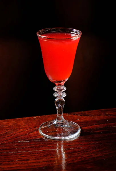 Red Cocktail Black Background — Stock Photo, Image