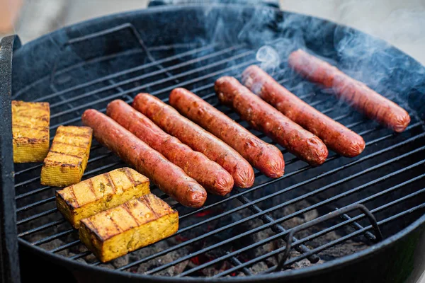 Comida Grelhada Perto — Fotografia de Stock