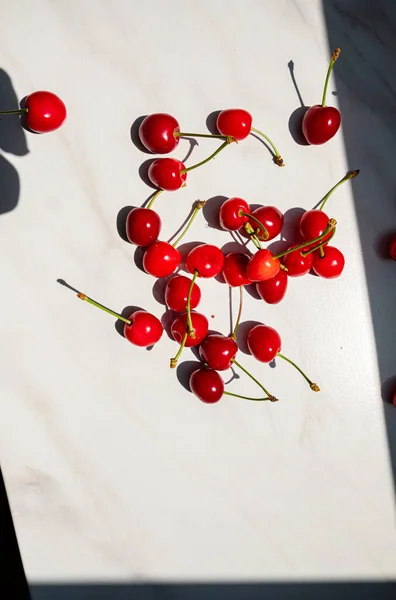 Ripe Sweet Cherries Table — Stock Photo, Image