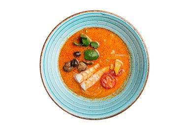 Karides ve mantarlı Asya çorbası.